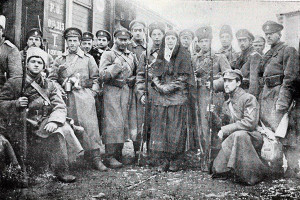 Пехотная рота Добровольческой армии, сформированная из гвардейских офицеров. Январь 1918. Фото с сайта Ruspit.ru