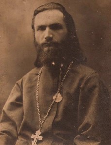 Священник Л.Дмитриевский. Фото 1910-х гг